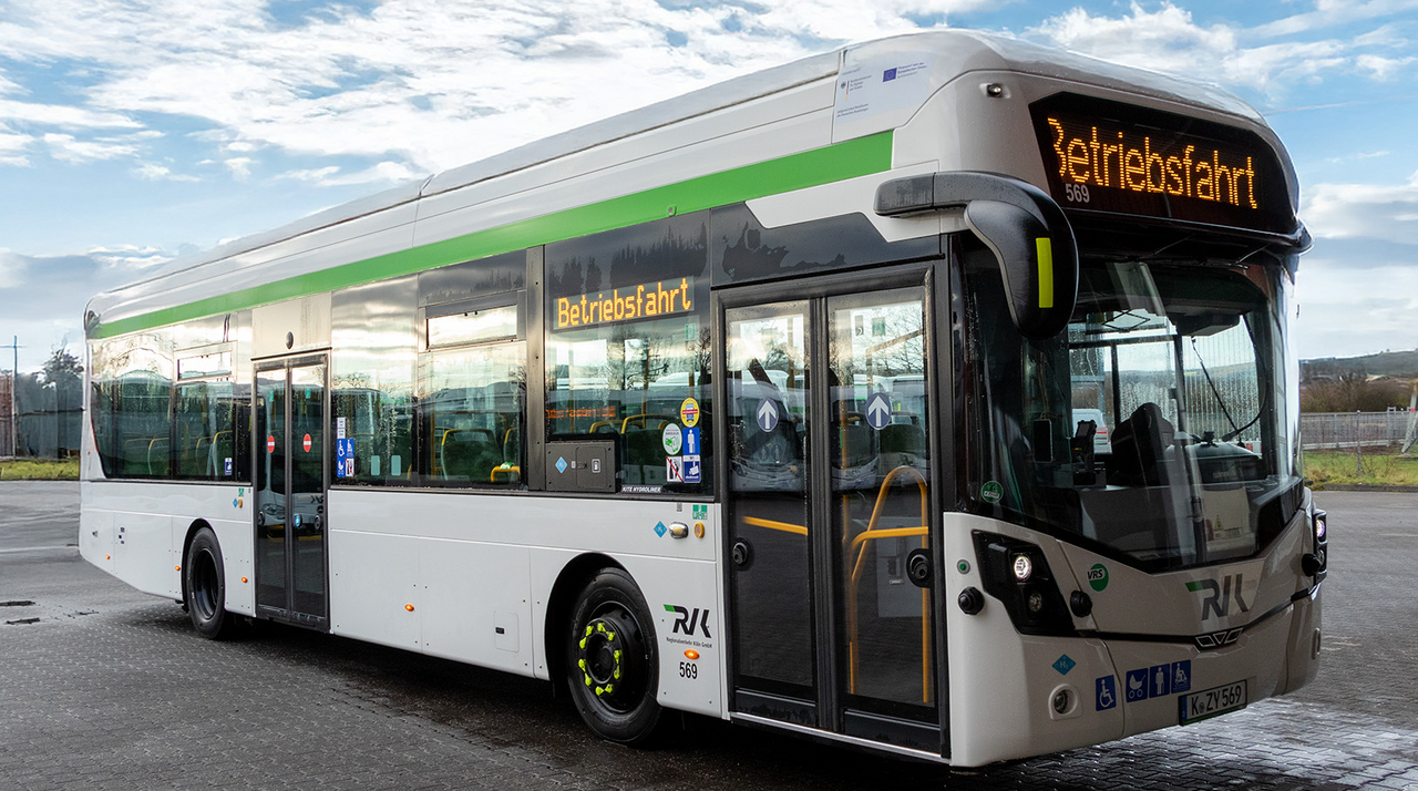 Ein Wrightbus Kite Hydroliner FCEV im Einsatz für die RVK